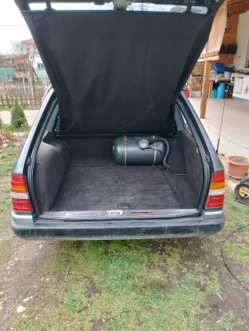 Mercedes-Benz 124 200TE, снимка 16