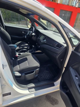 Kia Carens 1.7 CRDI , снимка 10