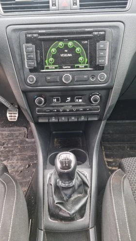 Skoda Rapid  NAVI//  | Mobile.bg    10