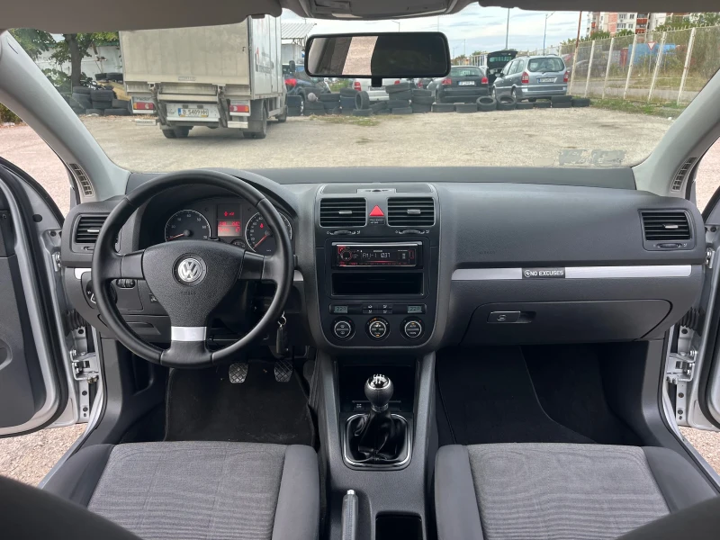 VW Golf 1.6i GAS, снимка 9 - Автомобили и джипове - 47451875