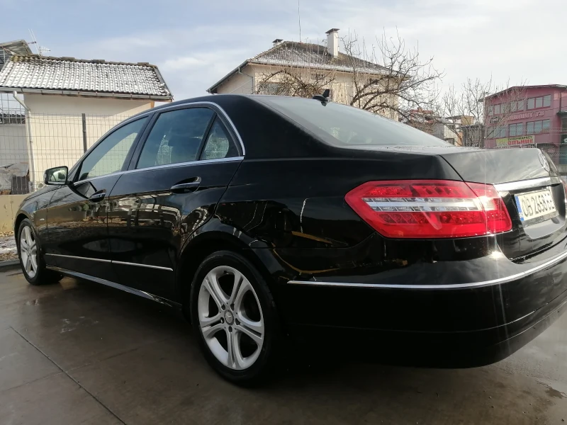 Mercedes-Benz E 250 4 matic E250, снимка 5 - Автомобили и джипове - 48272333