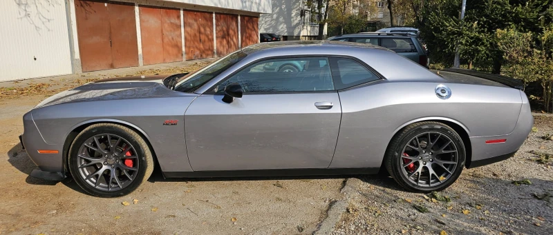 Dodge Challenger SRT, снимка 2 - Автомобили и джипове - 49180075