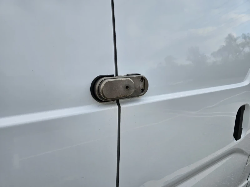 Nissan e-NV200 2018г. 36700км., снимка 10 - Автомобили и джипове - 52505473