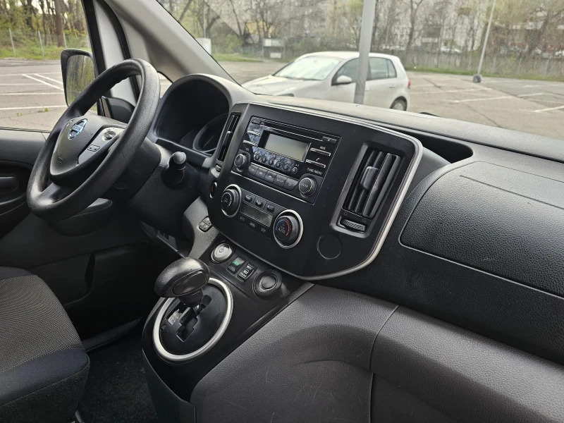 Nissan e-NV200 2018г. 36700км., снимка 11 - Автомобили и джипове - 52505473