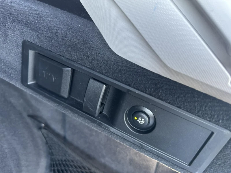 BMW 320 d 4x4, снимка 15 - Автомобили и джипове - 49878508