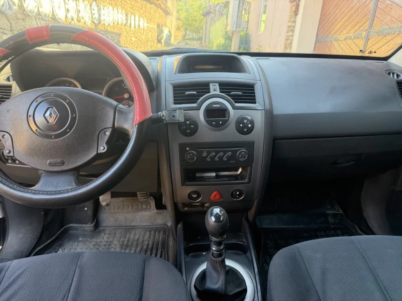 Renault Megane, снимка 2 - Автомобили и джипове - 52597904