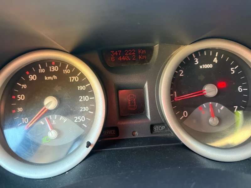 Renault Megane, снимка 10 - Автомобили и джипове - 52597904