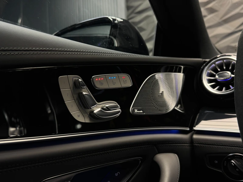 Mercedes-Benz AMG GT 63 S - ГАРАНЦИЯ - ОБДУХВАНЕ - BURMSTR, снимка 13 - Автомобили и джипове - 50271649