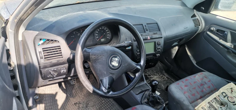 Seat Cordoba 1.4, снимка 5 - Автомобили и джипове - 50631409