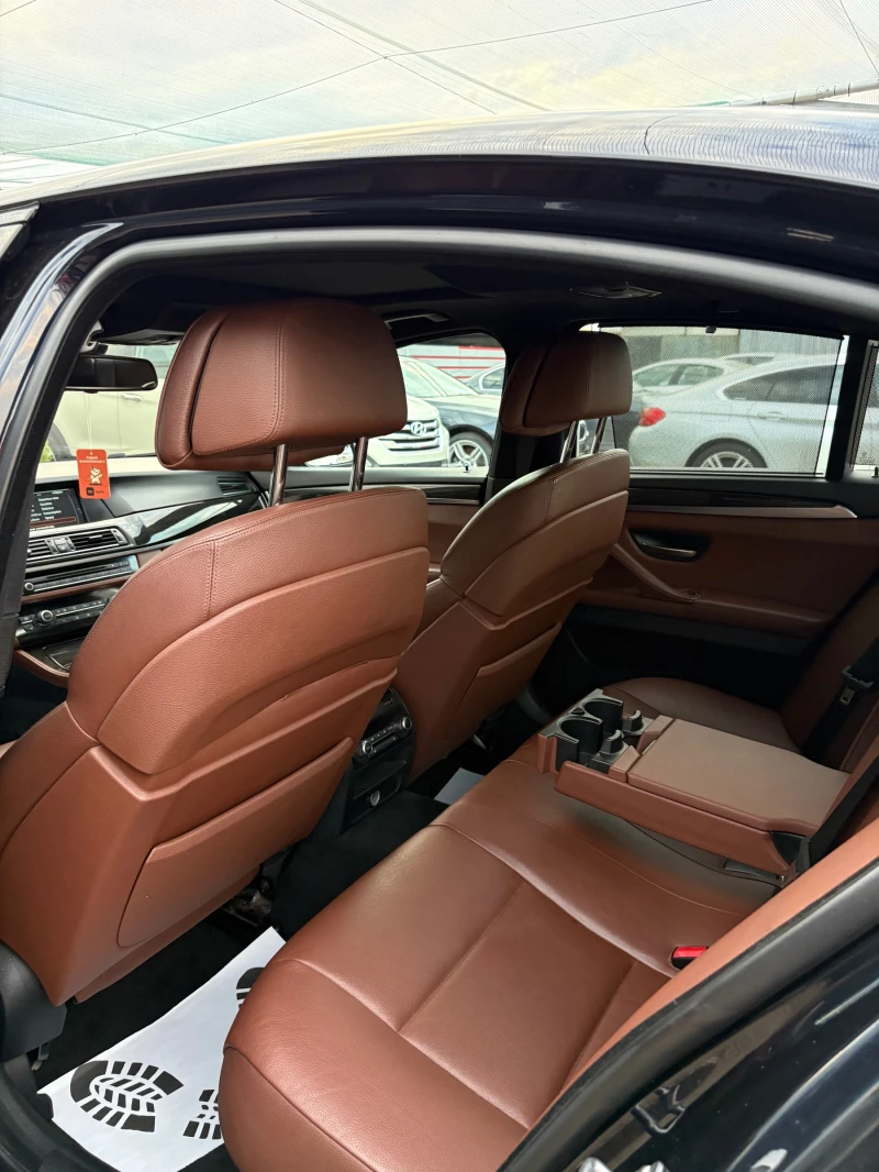 BMW 535 D M-Pack* SoftClose* HeadUp* Camera* Full Extras, снимка 9 - Автомобили и джипове - 51027683