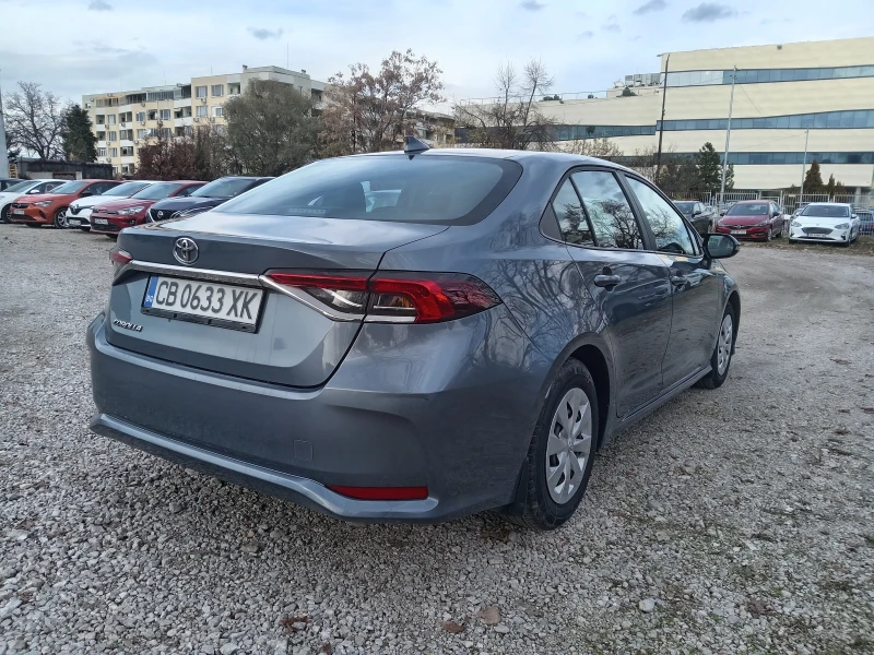 Toyota Corolla 1.5i Гаранционна, снимка 3 - Автомобили и джипове - 52547001