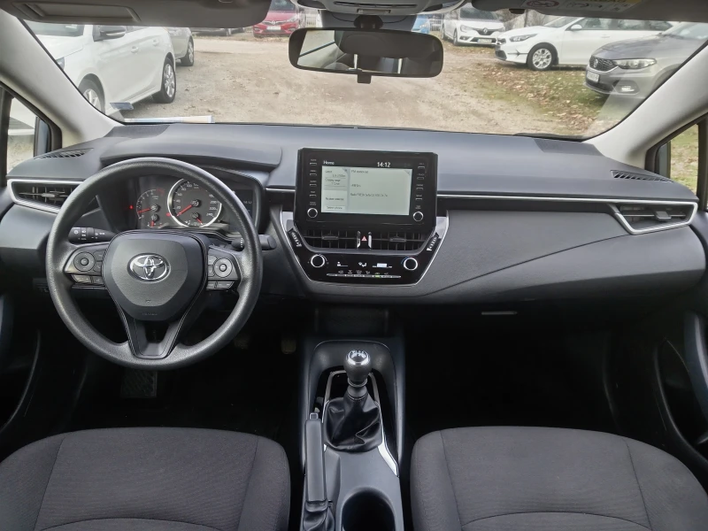 Toyota Corolla 1.5i Гаранционна, снимка 10 - Автомобили и джипове - 52547001