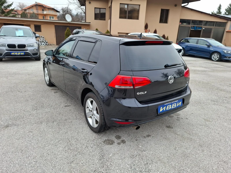 VW Golf 1.6 TDI AVTOMAT NAVI, снимка 3 - Автомобили и джипове - 52771546