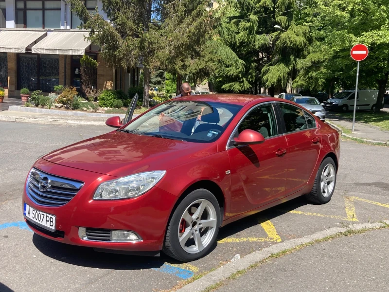 Opel Insignia, снимка 2 - Автомобили и джипове - 52927511