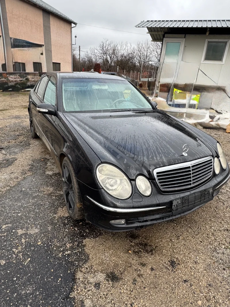Mercedes-Benz E 270 2.7, снимка 8 - Автомобили и джипове - 53020101