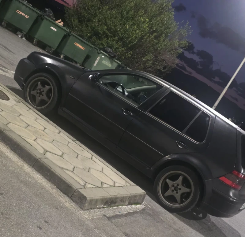 VW Golf, снимка 3 - Автомобили и джипове - 53506115
