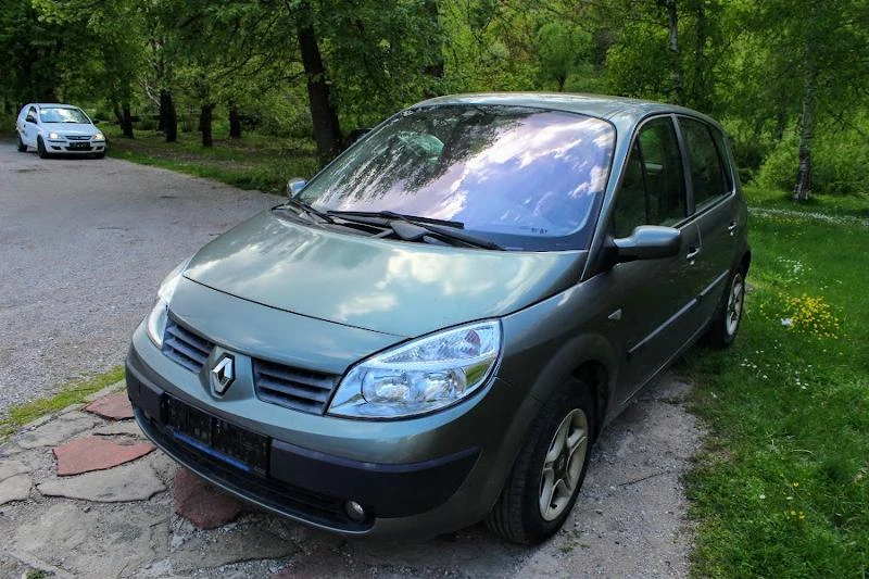 Renault Megane Scenic 1.5DCI НОВ ВНОС, снимка 16 - Автомобили и джипове - 47403523