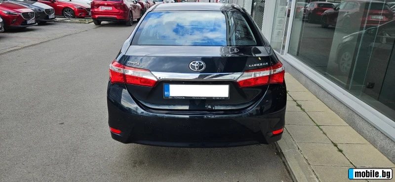 Toyota Corolla, снимка 4 - Автомобили и джипове - 47104559