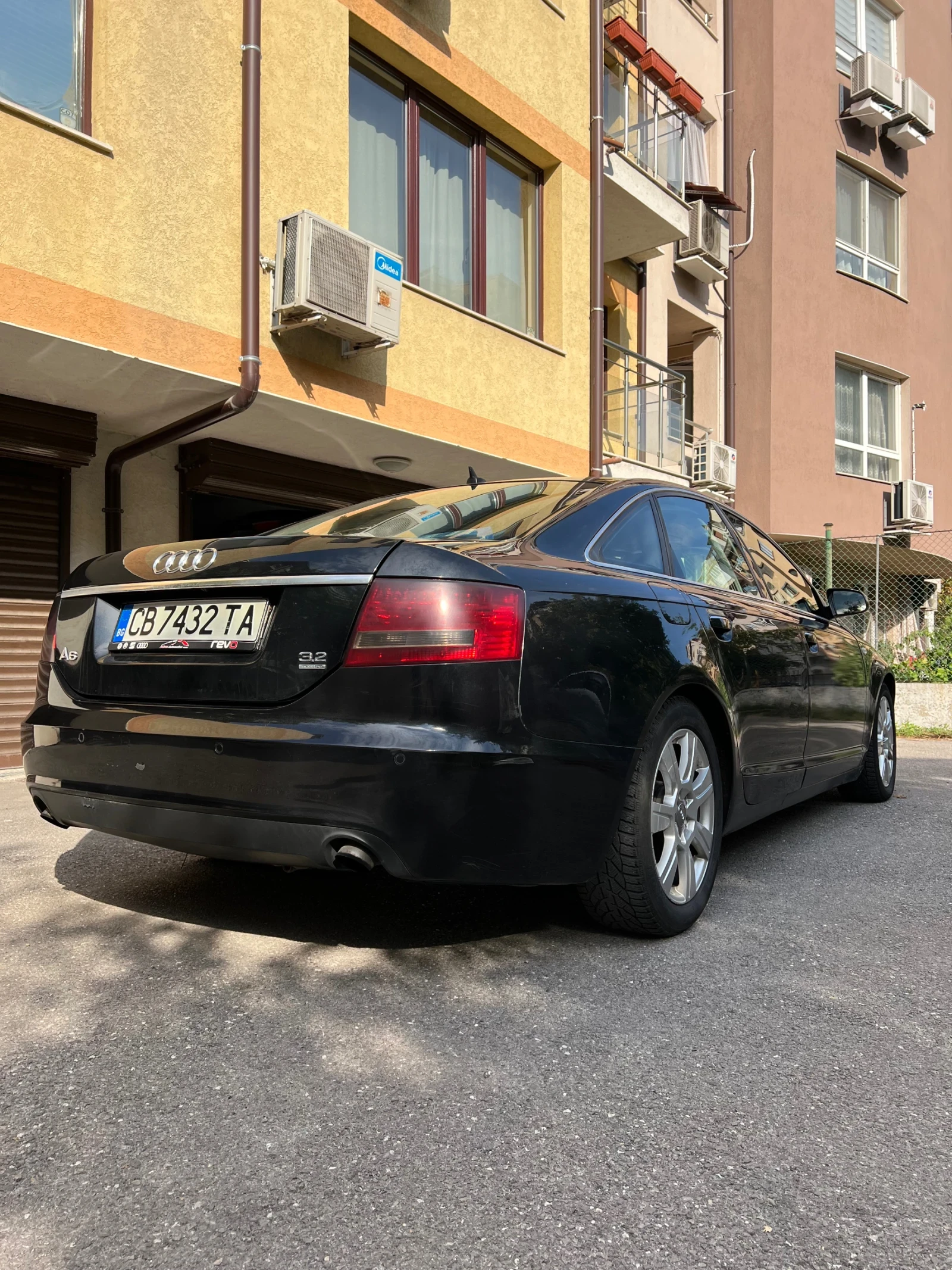 Audi A6 3.2 V6 Quattro - изображение 4