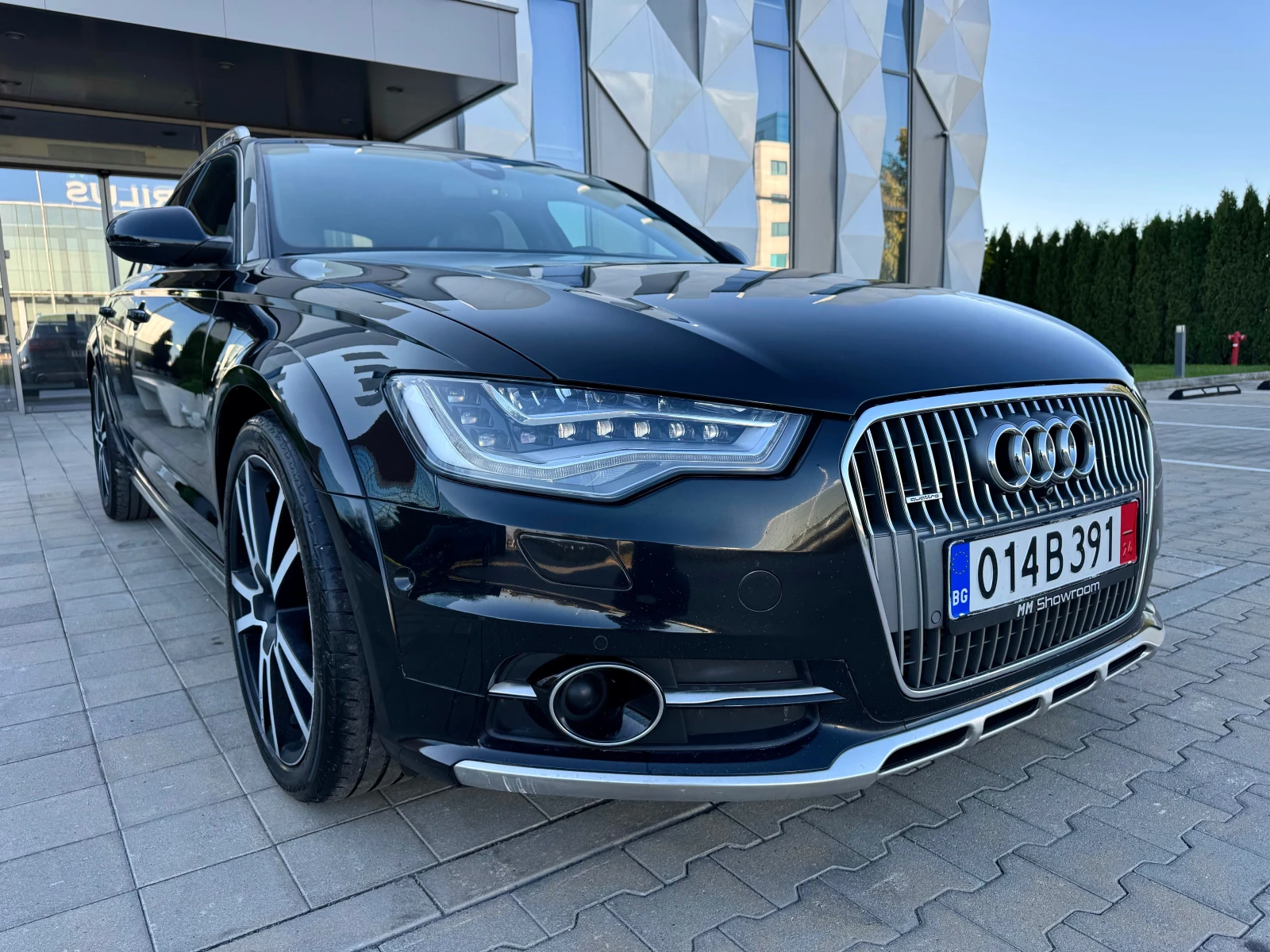 Audi A6 Allroad 3.0BI-TURBO-МАСАЖИ-360КАМЕРИ-ОБДУХВАНЕ-DISTRONIC- - изображение 3