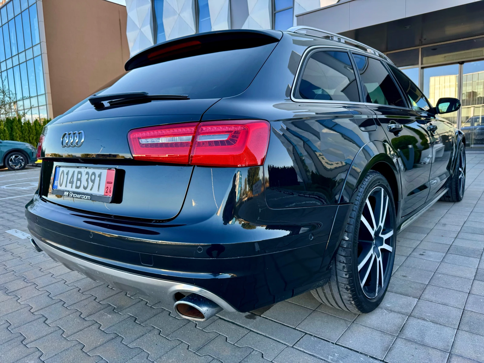 Audi A6 Allroad 3.0BI-TURBO-МАСАЖИ-360КАМЕРИ-ОБДУХВАНЕ-DISTRONIC- - изображение 5