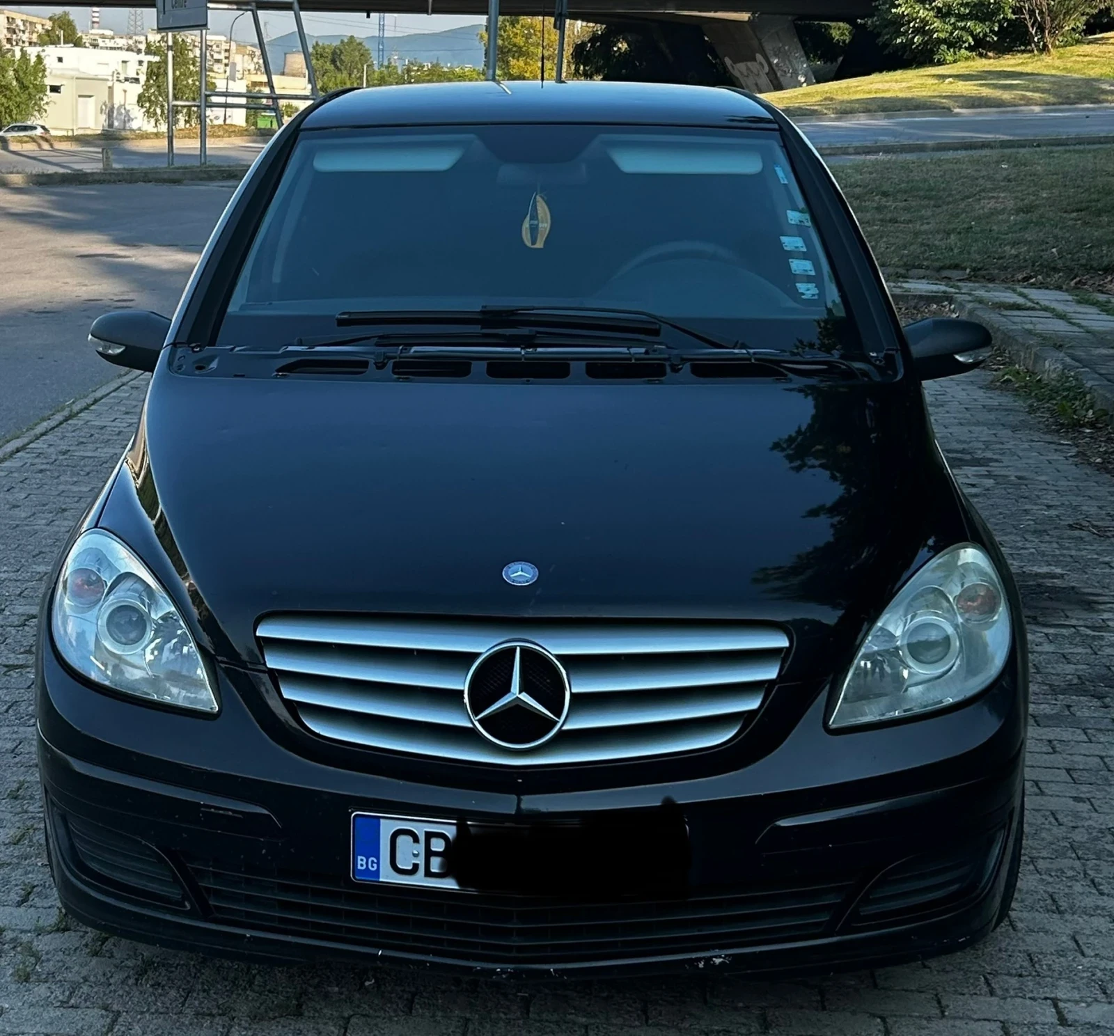 Mercedes-Benz B 200 180 - изображение 2