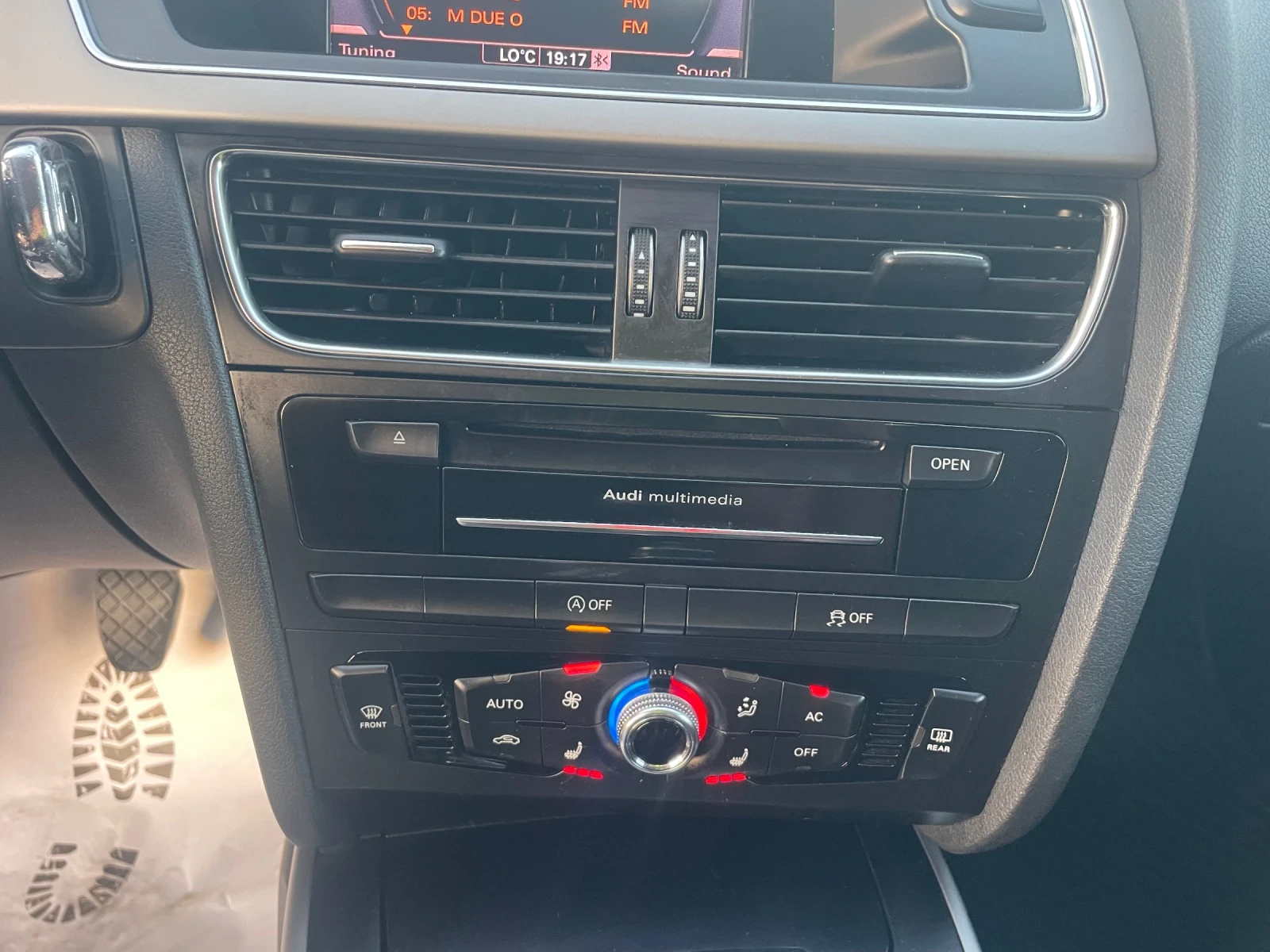 Audi A4 2.0TDI FACE NAVI  LED BI-XENON | Mobile.bg   12