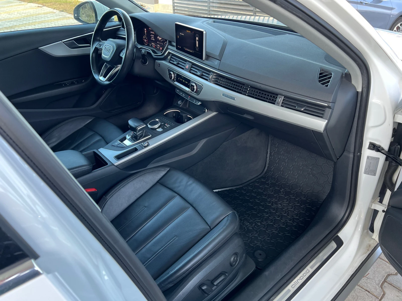 Audi A4 Allroad 3.0TDI Panorama* Distronic* Pamet | Mobile.bg � ����������� 12