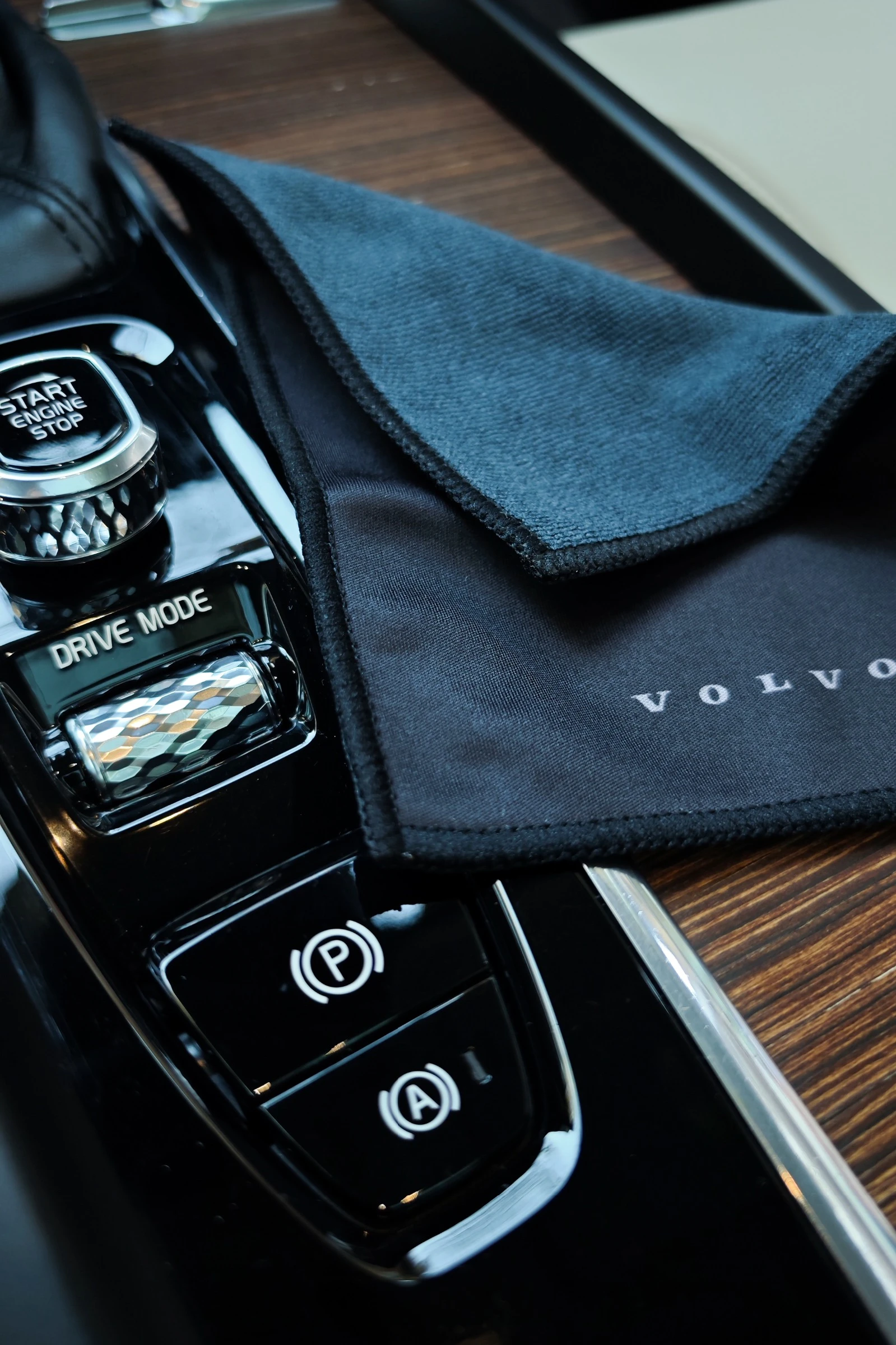 Volvo V60 Cross Country 2.0 D3 AWD AUT Panorama harman/kardon | Mobile.bg � ����������� 17