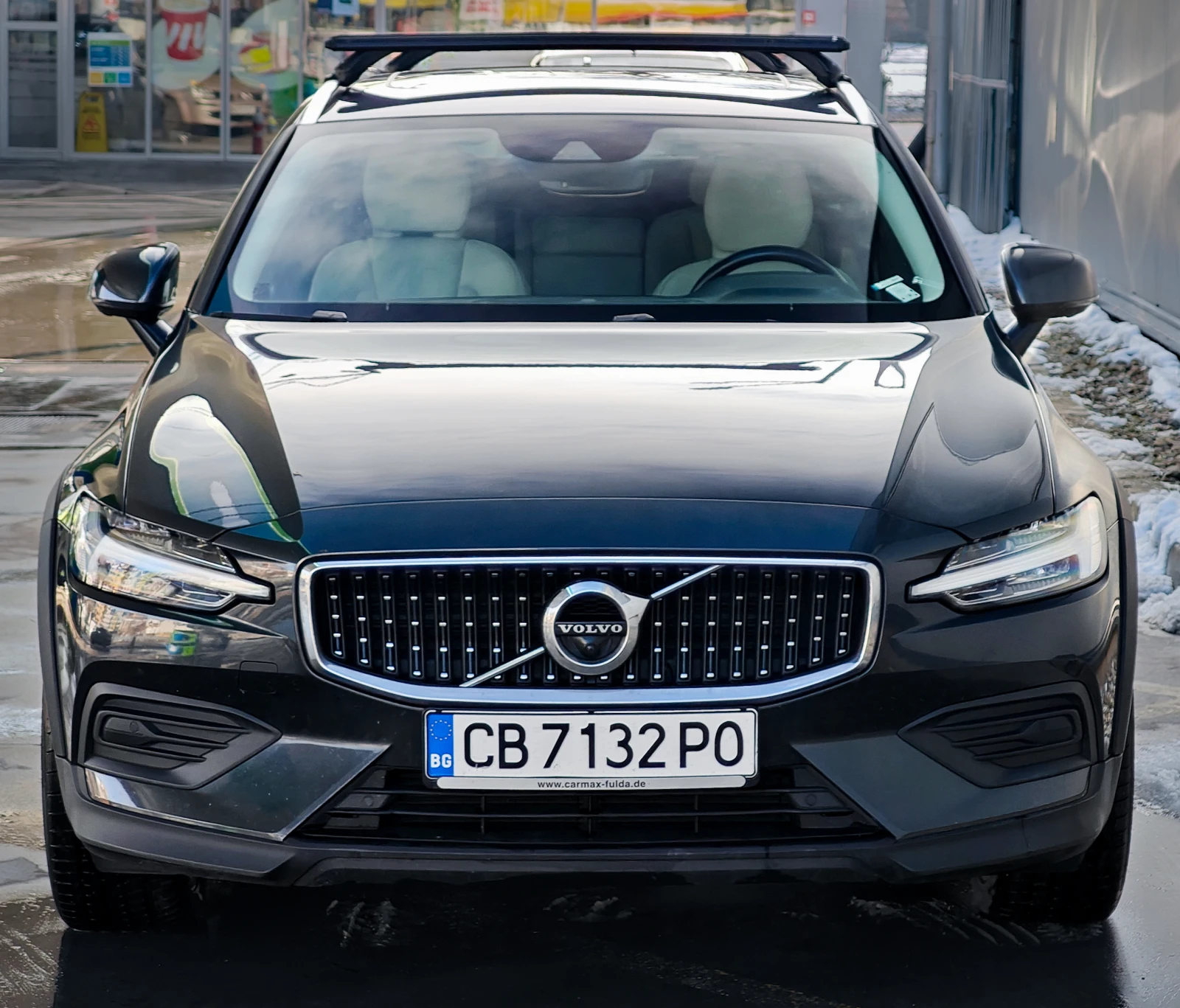 Volvo V60 Cross Country 2.0 D3 AWD AUT Panorama harman/kardon - изображение 4