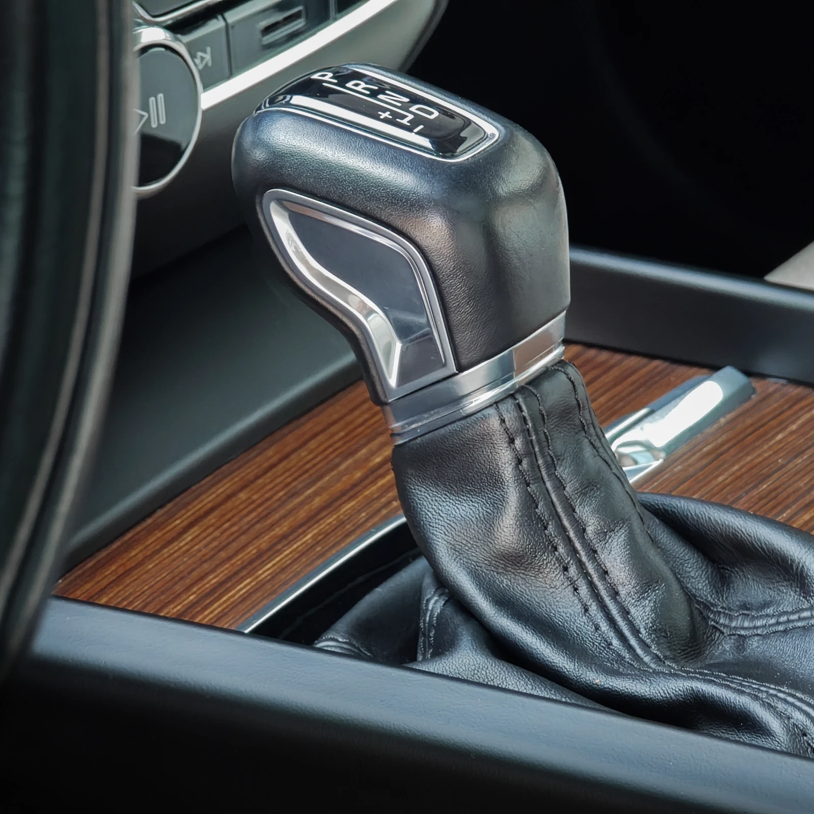 Volvo V60 Cross Country 2.0 D3 AWD AUT Panorama harman/kardon | Mobile.bg � ����������� 13