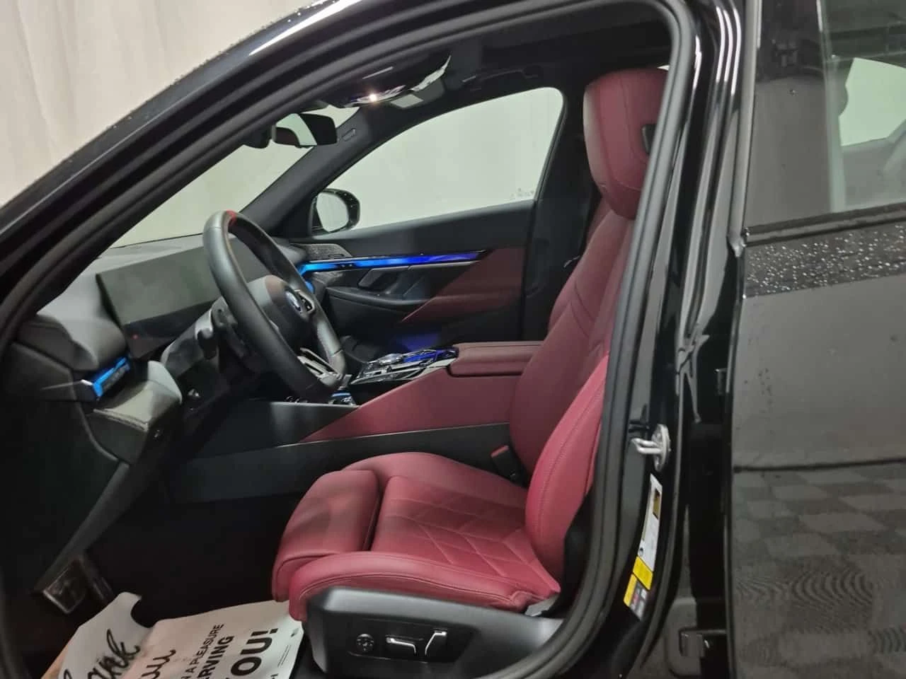 BMW i5 M60 XDRIVE * ОБДУХВАНЕ* 360* ПАНО* CARFAX *  - изображение 7