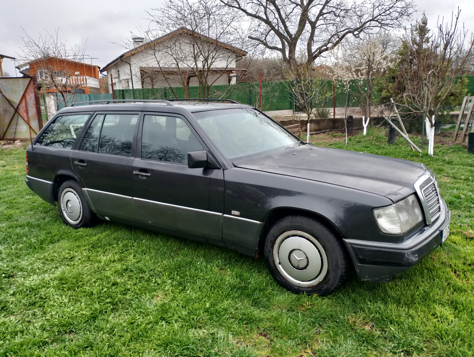 Mercedes-Benz 124 200TE, снимка 11 - Автомобили и джипове - 54032097