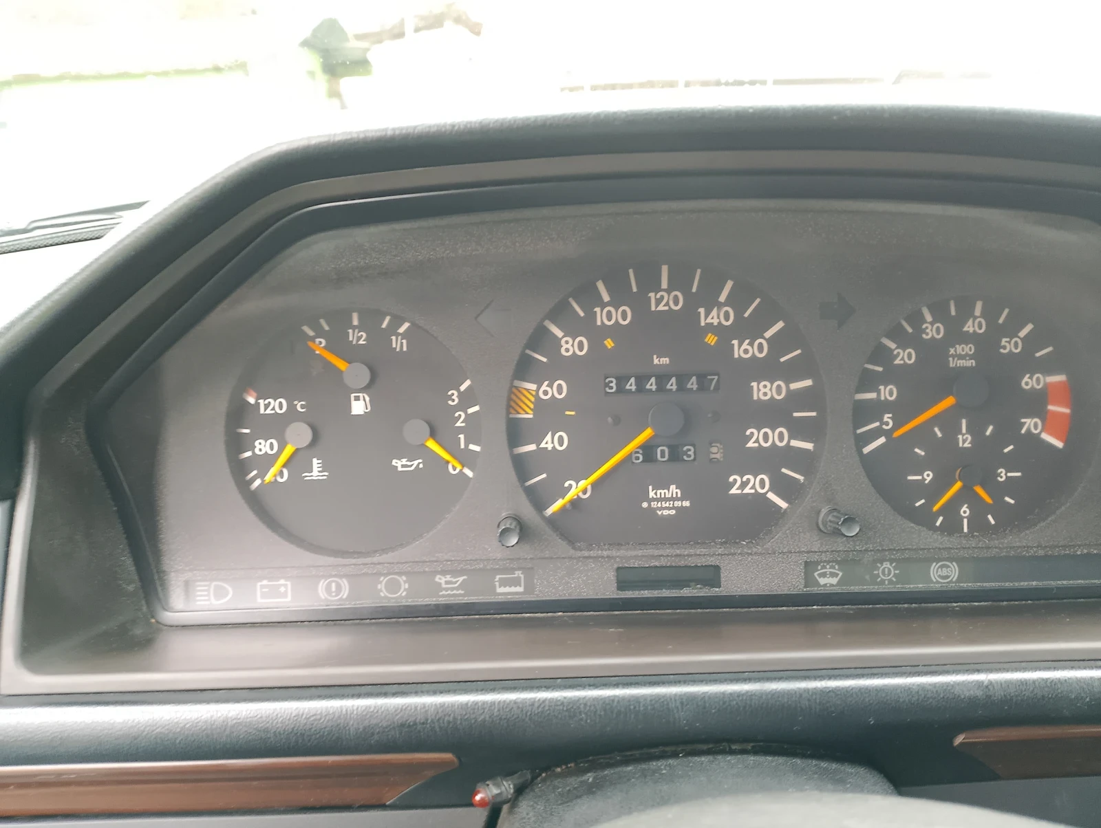 Mercedes-Benz 124 200TE, снимка 4 - Автомобили и джипове - 54032097