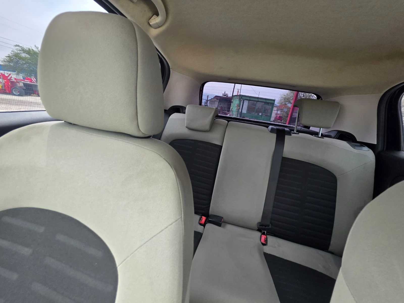 Fiat Punto 1.2 - Бартер, снимка 12 - Автомобили и джипове - 54348112