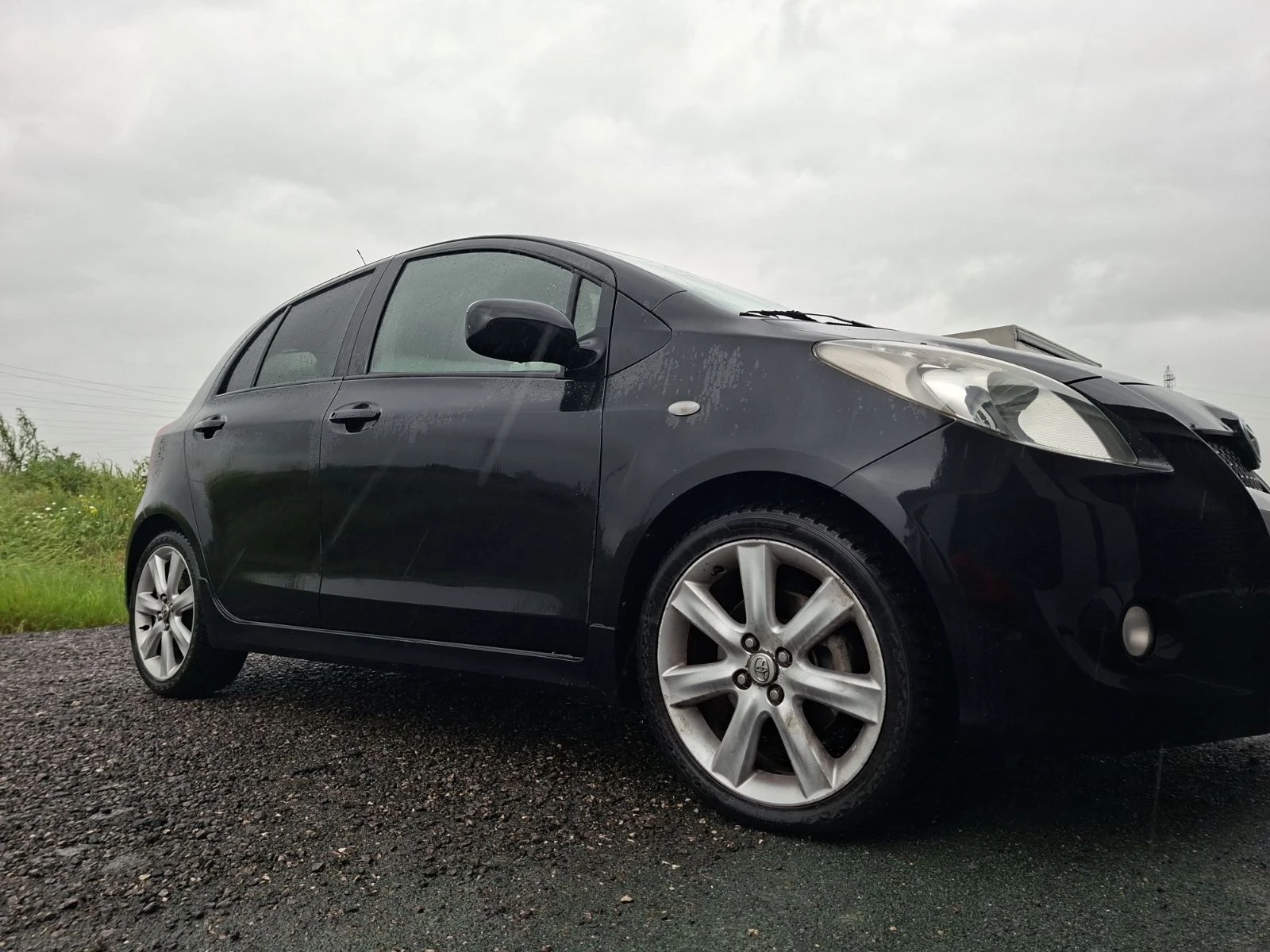 Toyota Yaris, снимка 3 - Автомобили и джипове - 54379273