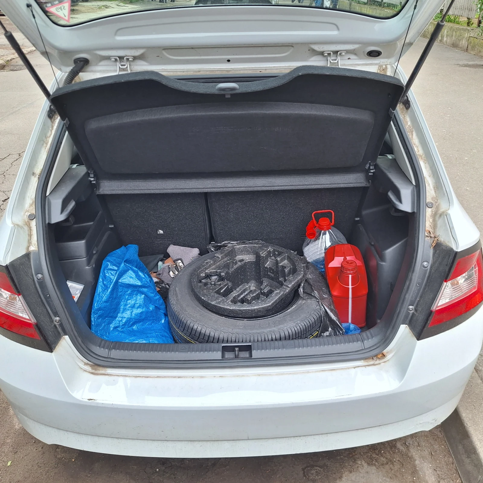 Skoda Fabia, снимка 12 - Автомобили и джипове - 54490918