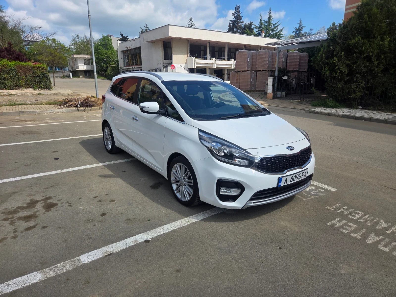 Kia Carens 1.7 CRDI , снимка 7 - Автомобили и джипове - 54728788