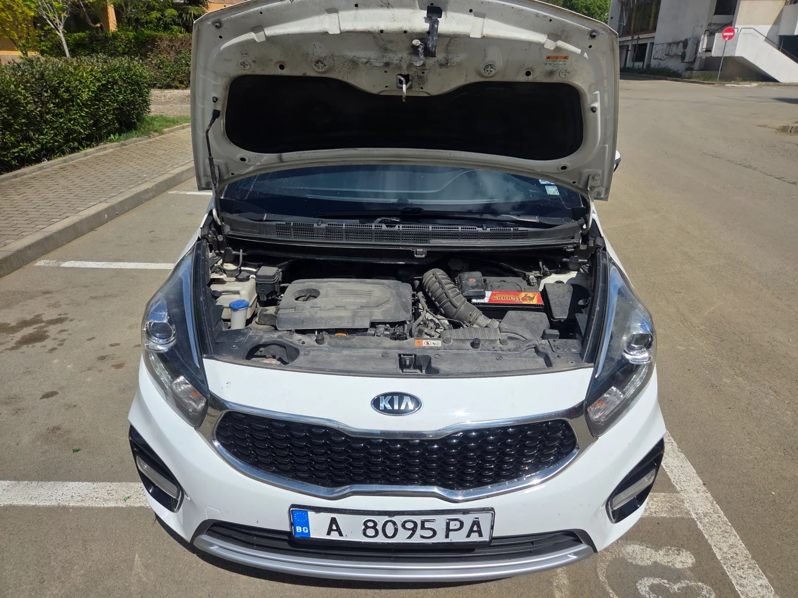 Kia Carens 1.7 CRDI , снимка 15 - Автомобили и джипове - 54728788