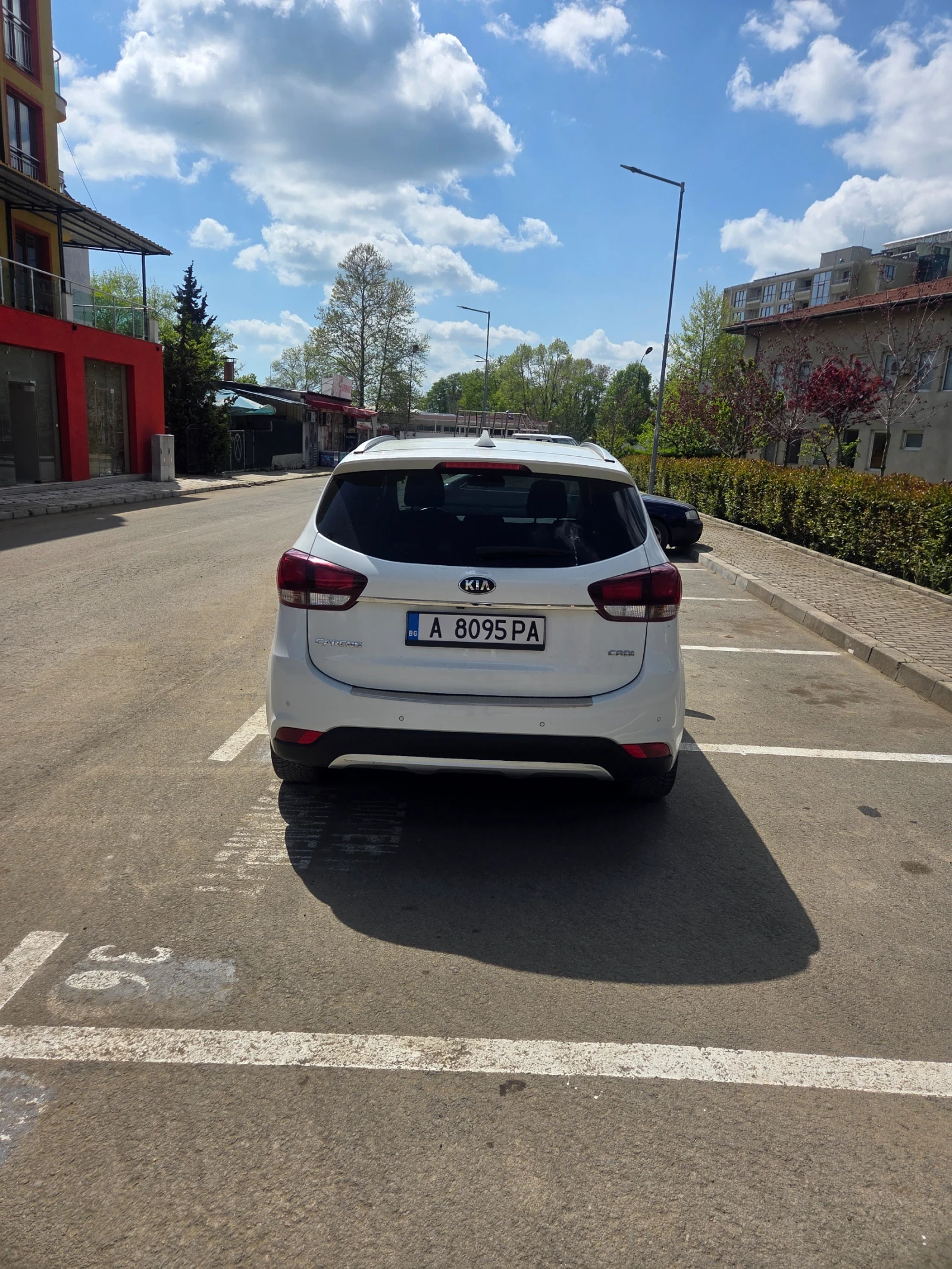 Kia Carens 1.7 CRDI , снимка 6 - Автомобили и джипове - 54728788
