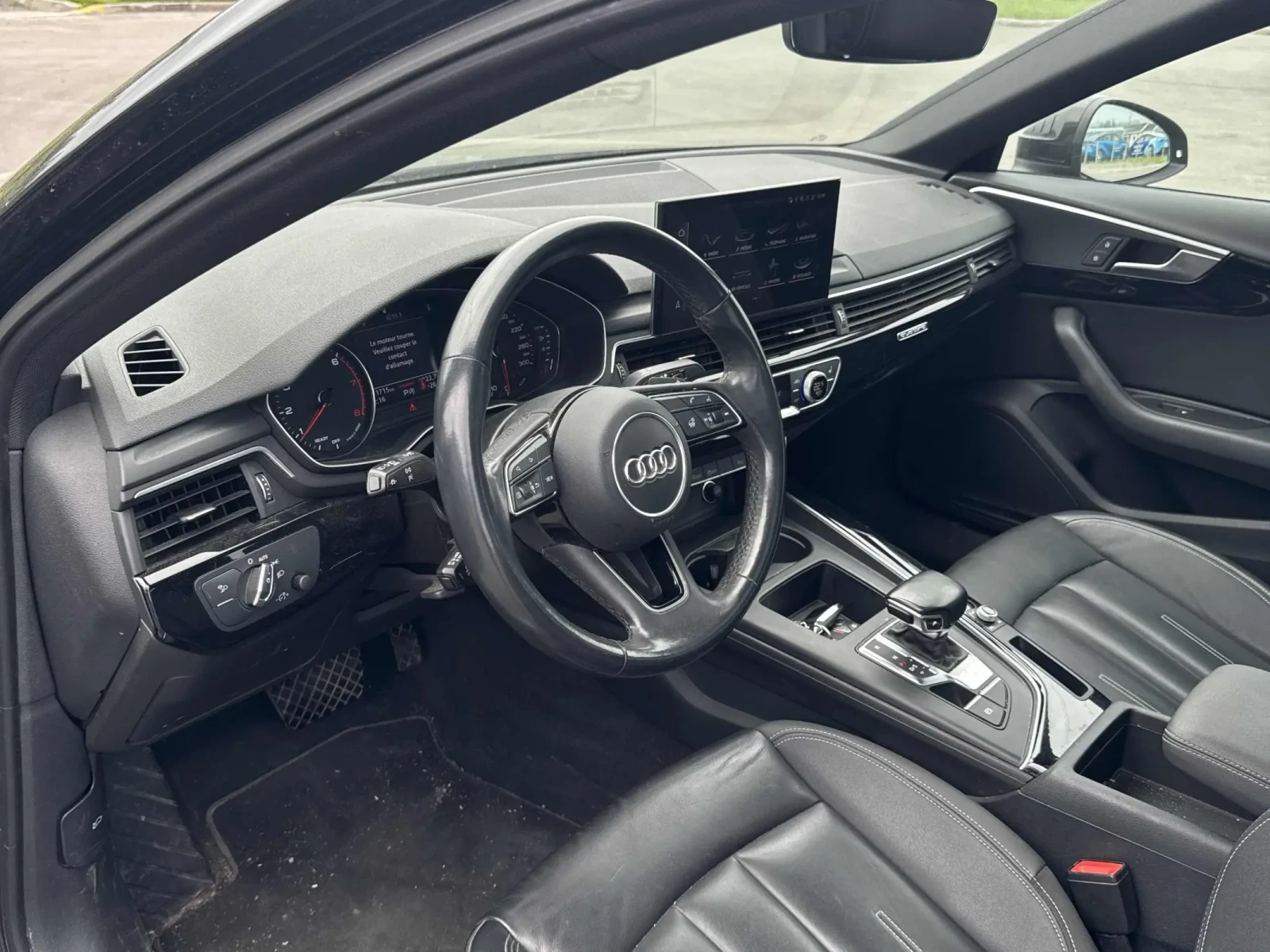 Audi A4 Komfort * Keyless * CARFAX * АВТО КРЕДИТ * , снимка 6 - Автомобили и джипове - 54882550