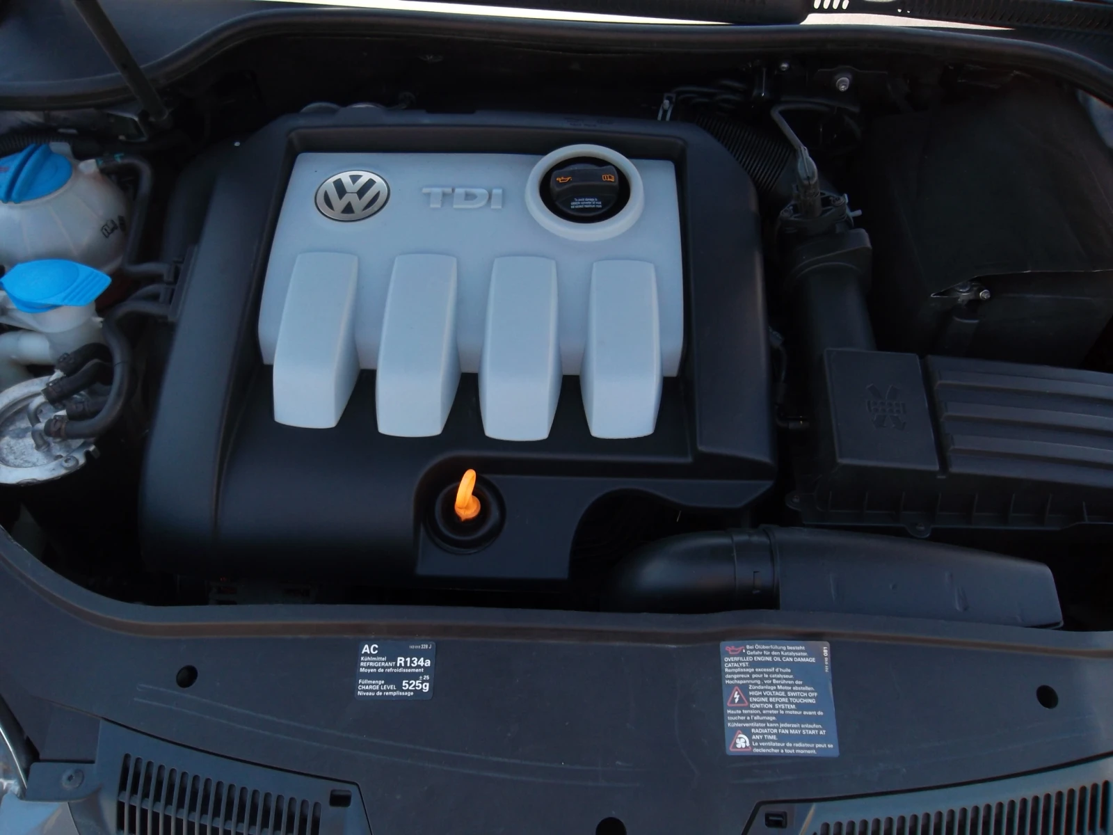 VW Golf 1.9TDI-105k.s, снимка 13 - Автомобили и джипове - 54900541