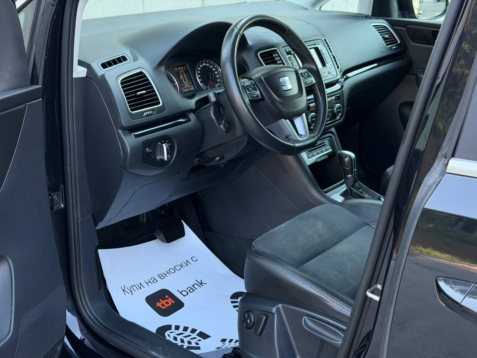 Seat Alhambra 2.0TDi 140к.с DSG Навигация Камера, снимка 8 - Автомобили и джипове - 55068110