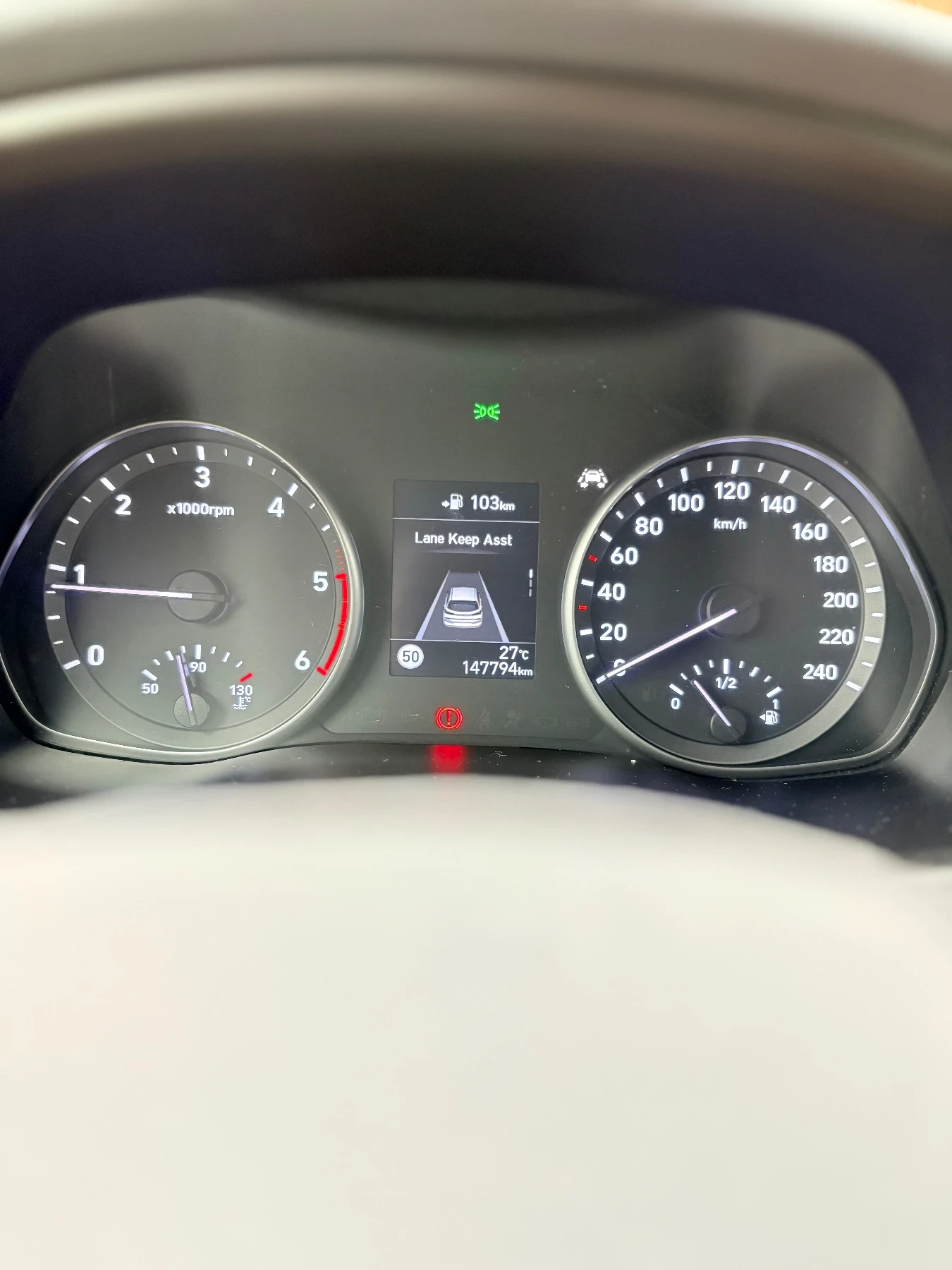 Hyundai I30 1.6 CRDI , снимка 13 - Автомобили и джипове - 55384650