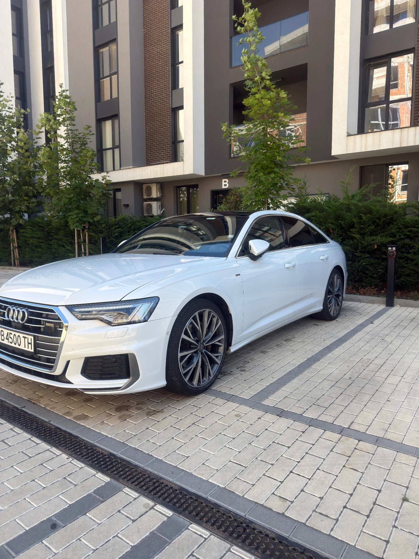 Audi A6, снимка 2 - Автомобили и джипове - 55749745