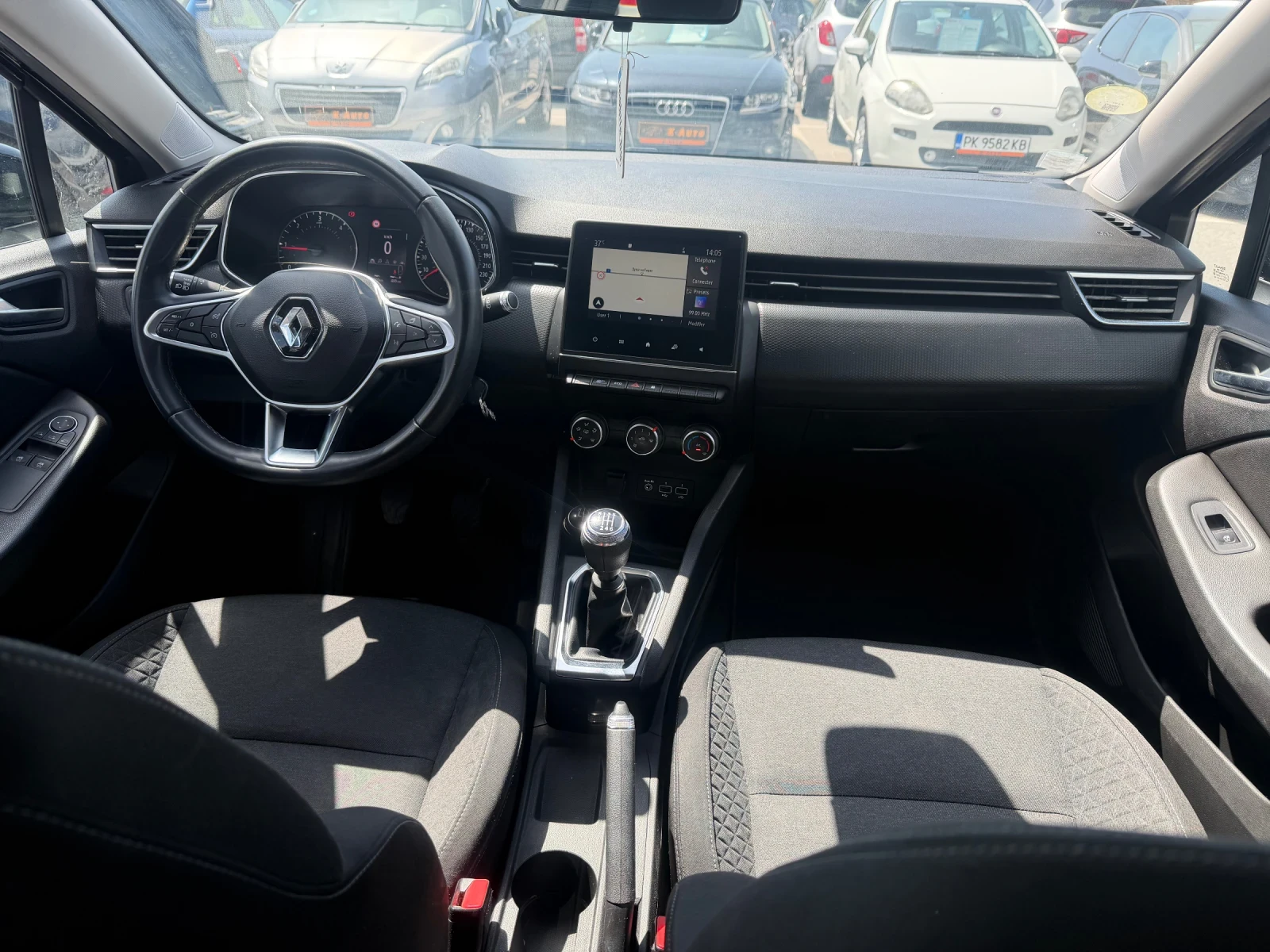 Renault Clio 1.5DCI EURO6, снимка 11 - Автомобили и джипове - 55888094