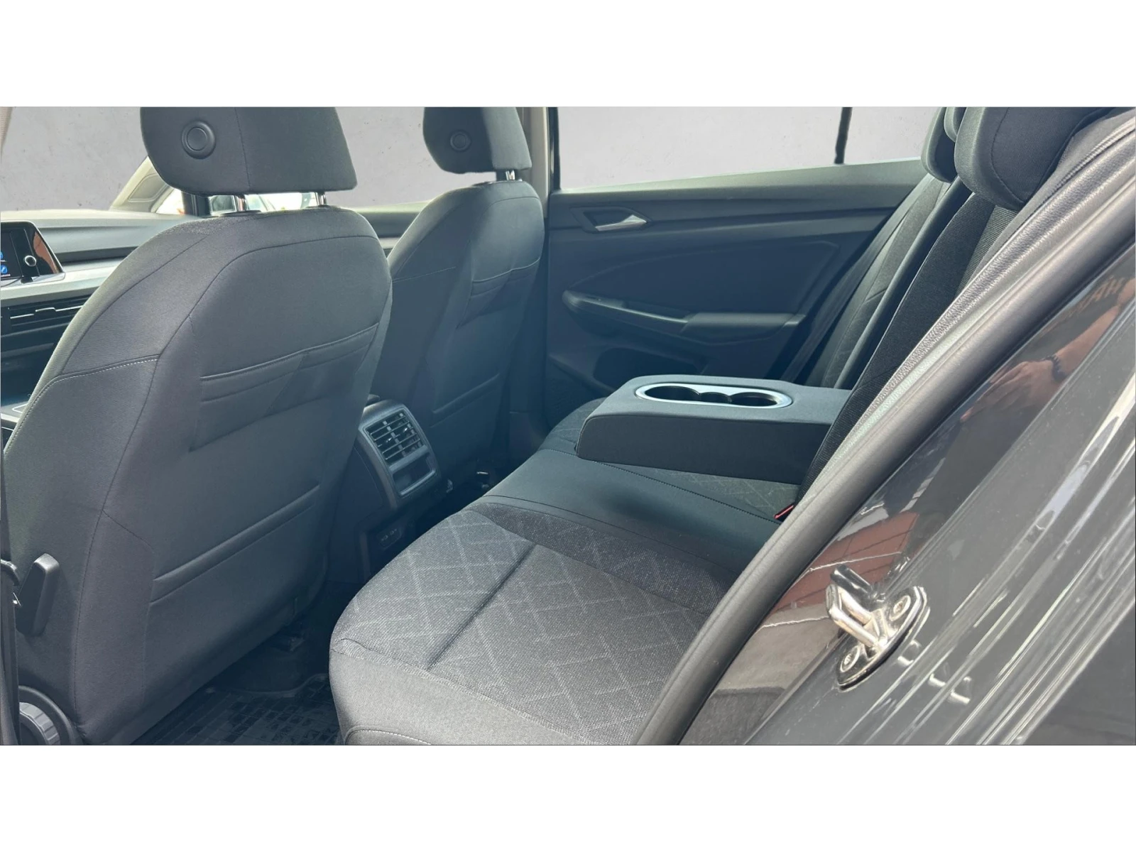 VW Golf 1.5 e-TSi A/T, ������� ������ �� 299   | Mobile.bg � ����������� 12