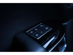 Land Rover Range Rover Sport * 4WD/ TD6/ DIESEL/ SUNROOF/ CAMERA/ BLUETOOTH/VER, снимка 12