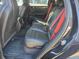 Porsche Cayenne * GTS * DISTRONIC * 360 * ОБДУХВАНЕ * ПАНОРАМА, снимка 13