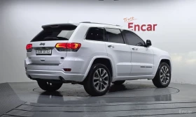 Jeep Grand cherokee 3.6 Overland* DISTRONIC* ПОДГРЕВ* ОБДУХВАНЕ* PANO*, снимка 3